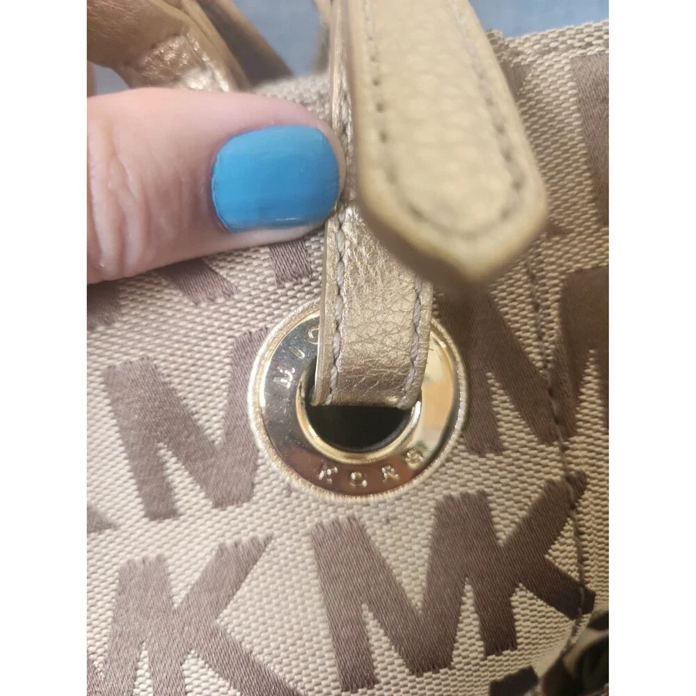 Michael Kors Jet Set Tote Brown Signature Print w/ Gold Leather Straps & Accents - Picture 2 of 11